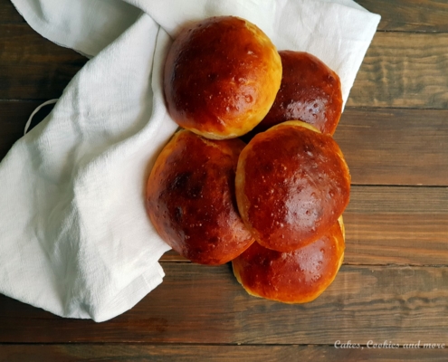 Brioche Buns aus selbst gemachtem Hefeteig