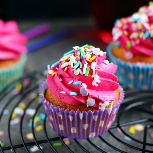 Einhorn Cupcakes Cakes, Cookies and more