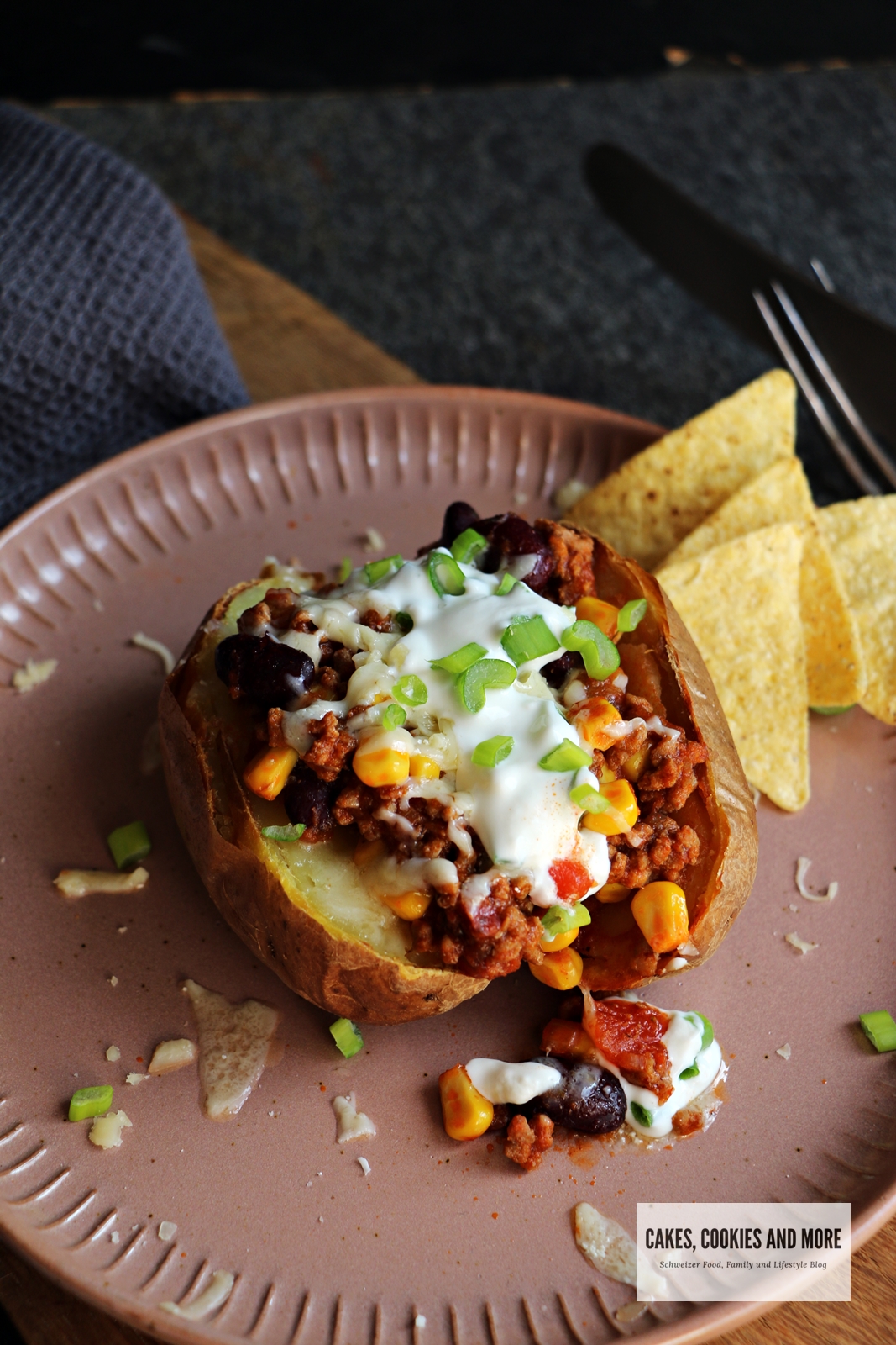 Chili Baked Potatoes Cakes, Cookies and more