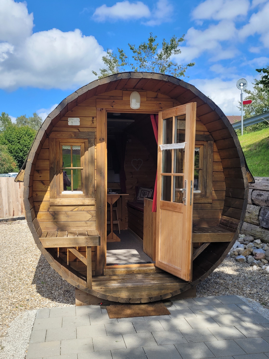 Wohnfass bei der Emmentaler Schaukäserei