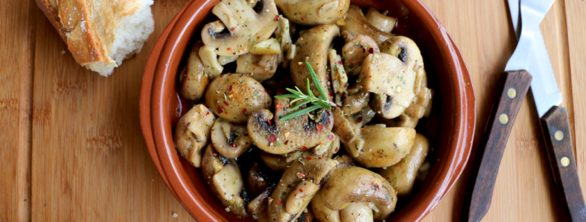 Champignons mit Knoblauch