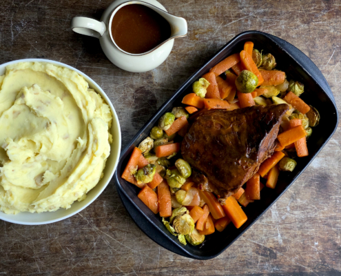 Rindschulterbraten im Backofen geschmort
