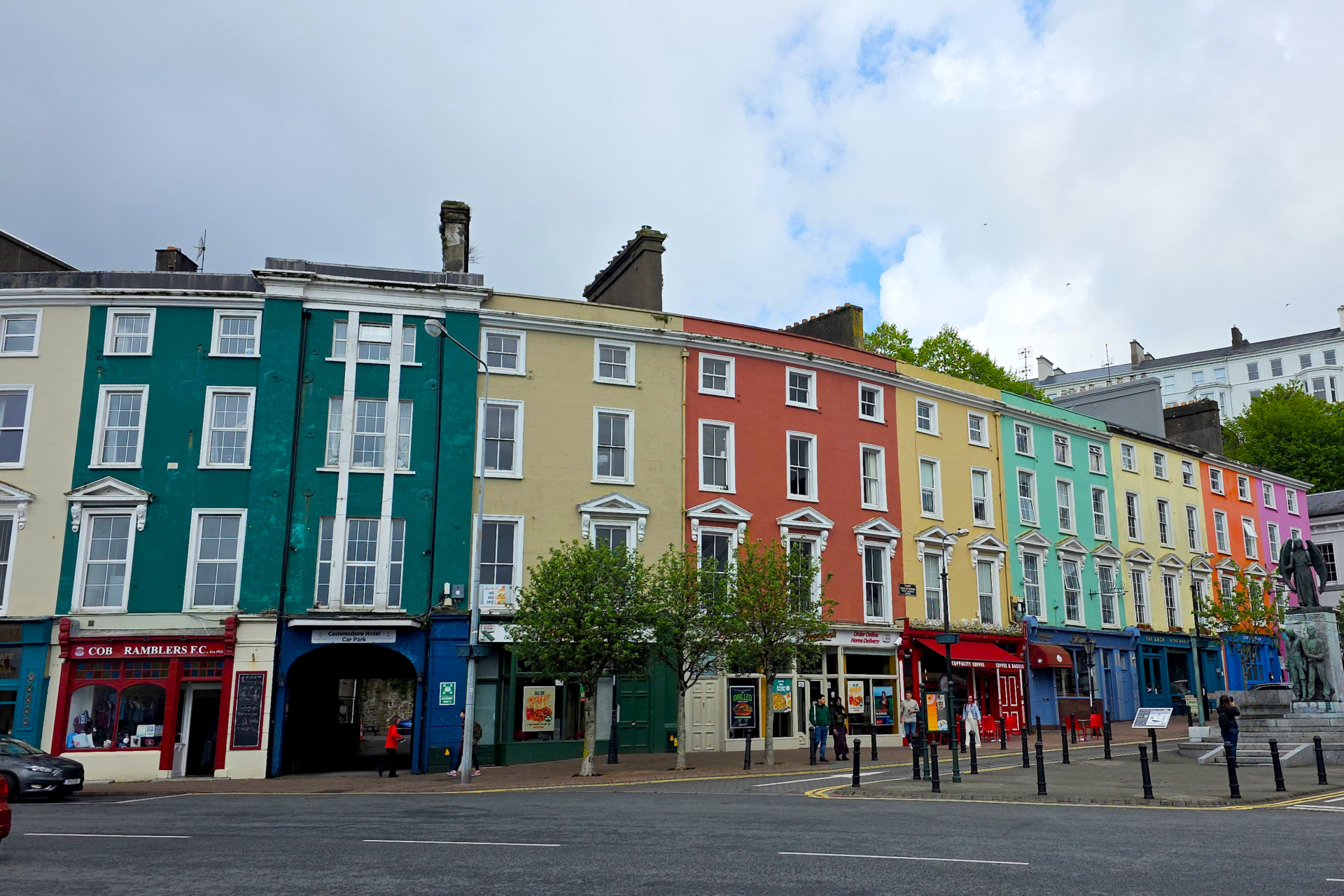 Die Farbig Häuserzeile von Cobh 